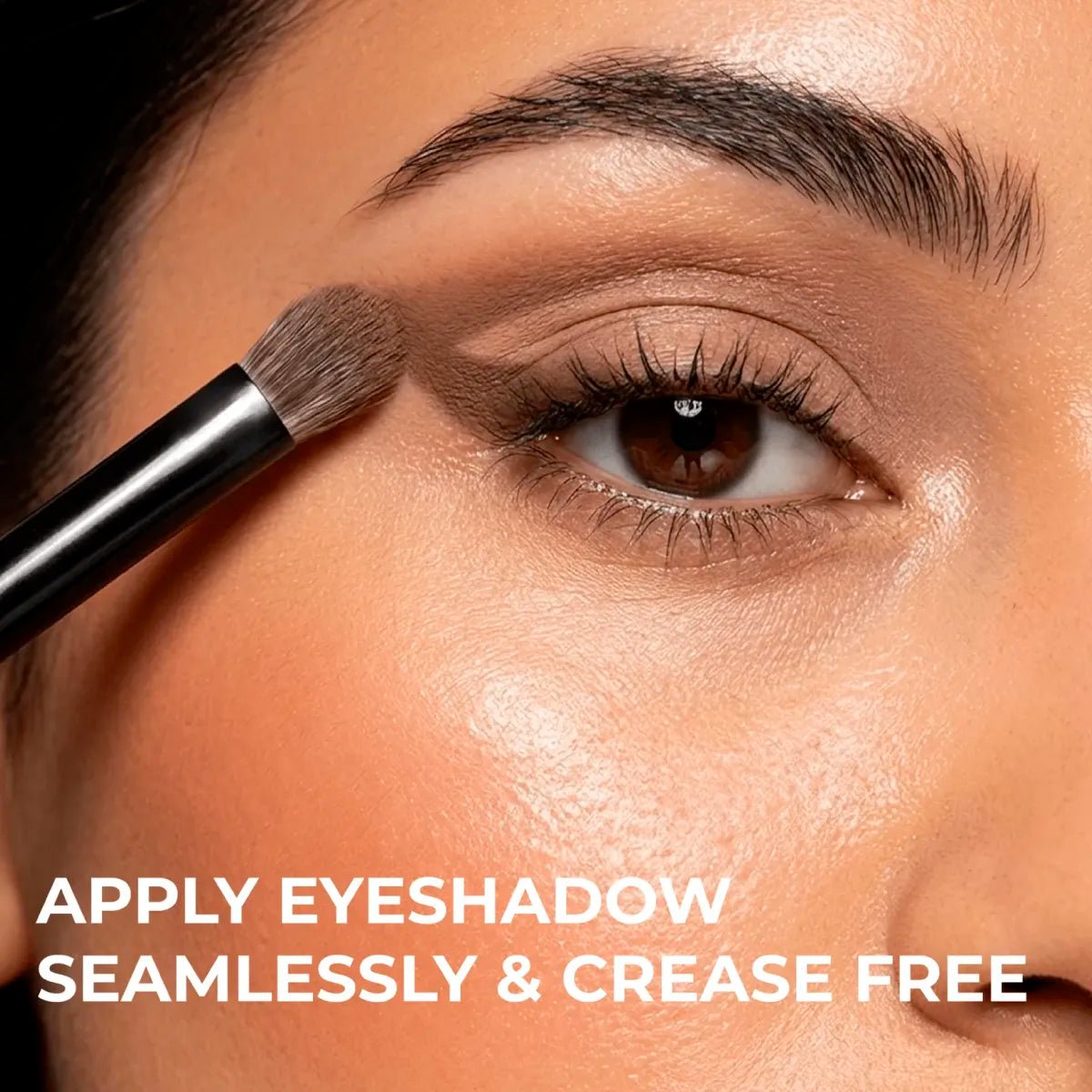 Blending & Eyeshadow Duo Brush - Lamora Beauty